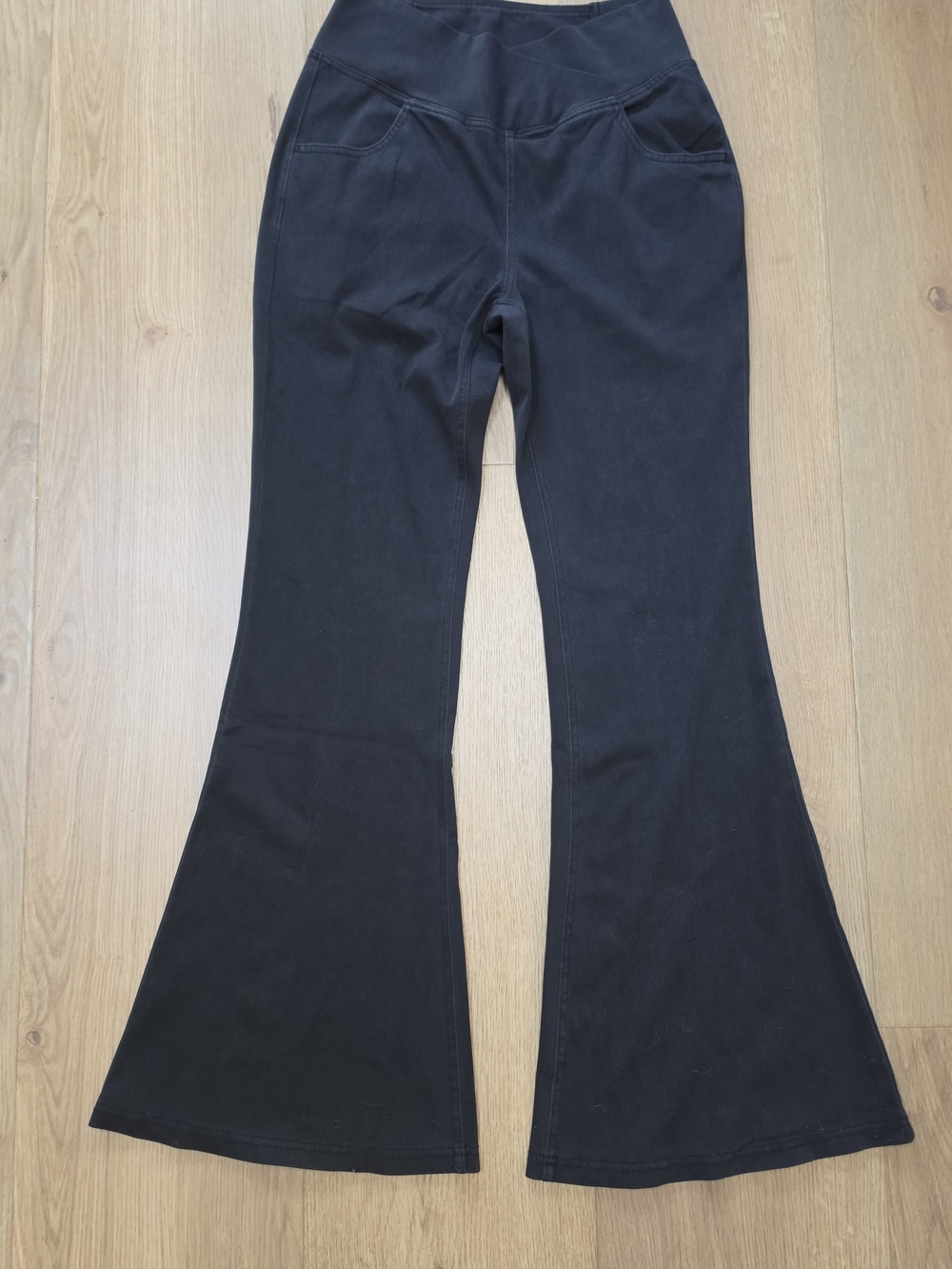 NWT Halara Black Crossover Waist Flare flex denim Pants Size M